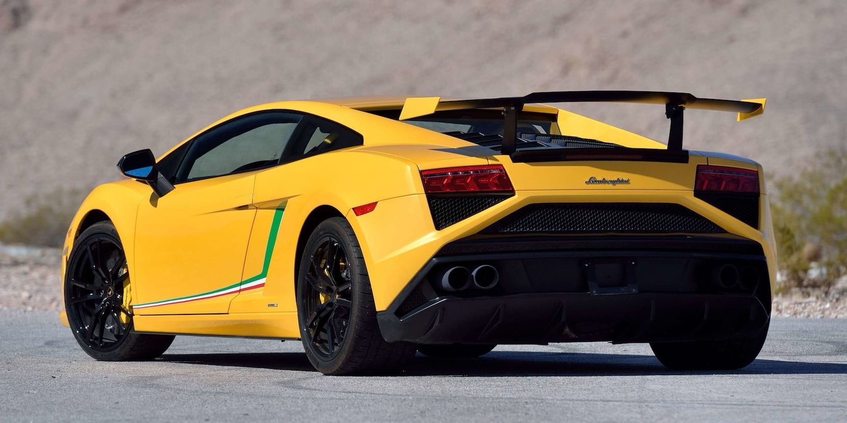 2014 Lamborghini Gallardo LP570-4 Squadra Corse on the road