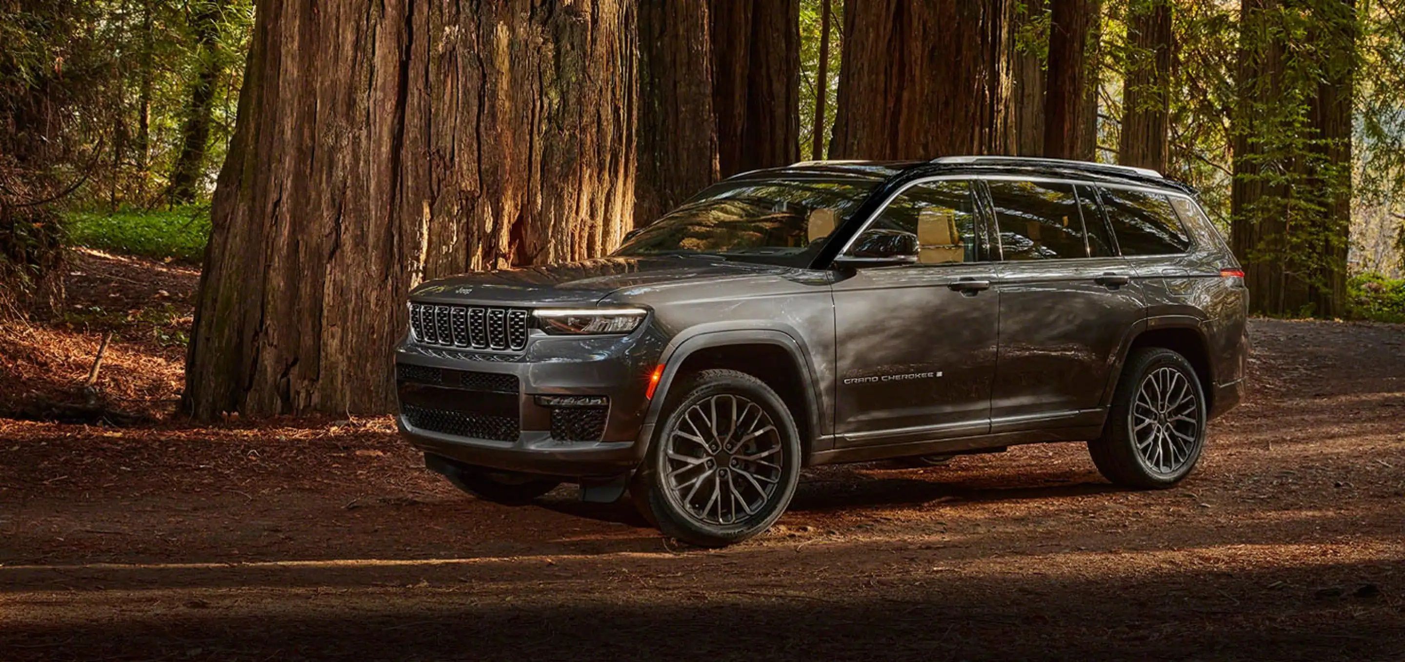 2022 Jeep Grand Cherokee in the woods. 