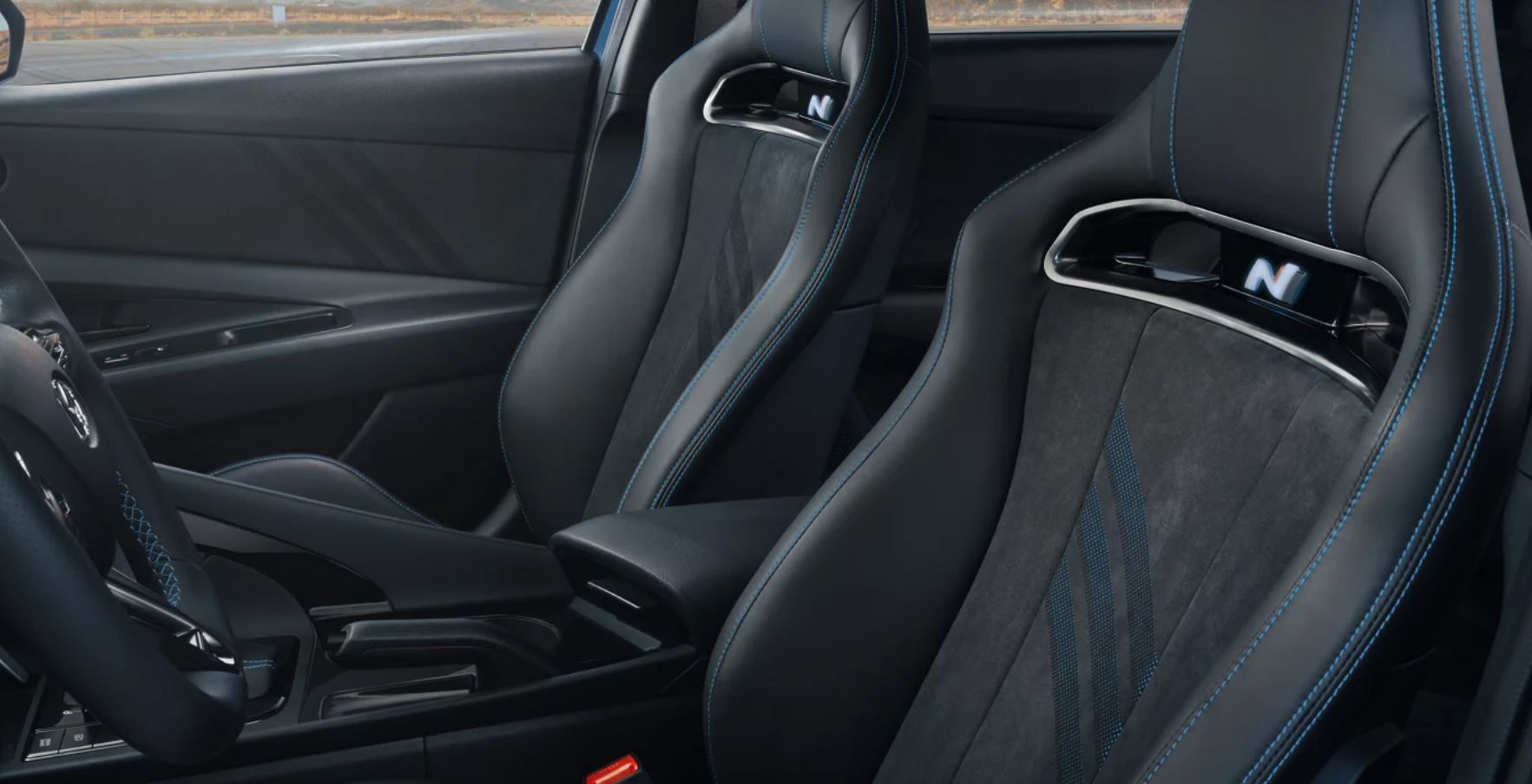 2022 Hyundai Elantra Front Seats