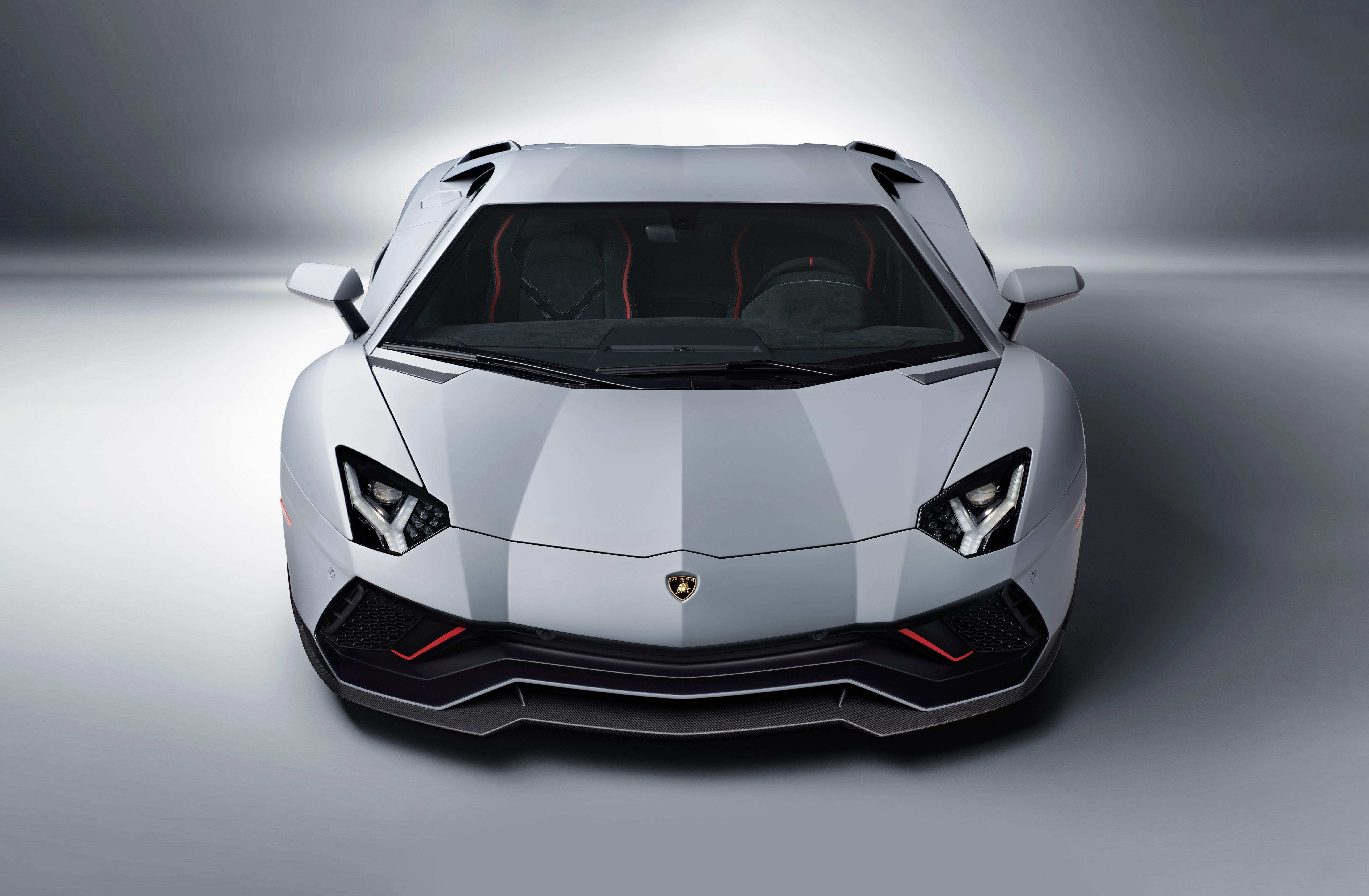 2022-Lamborghini-Aventador-Ultimae-Front-1
