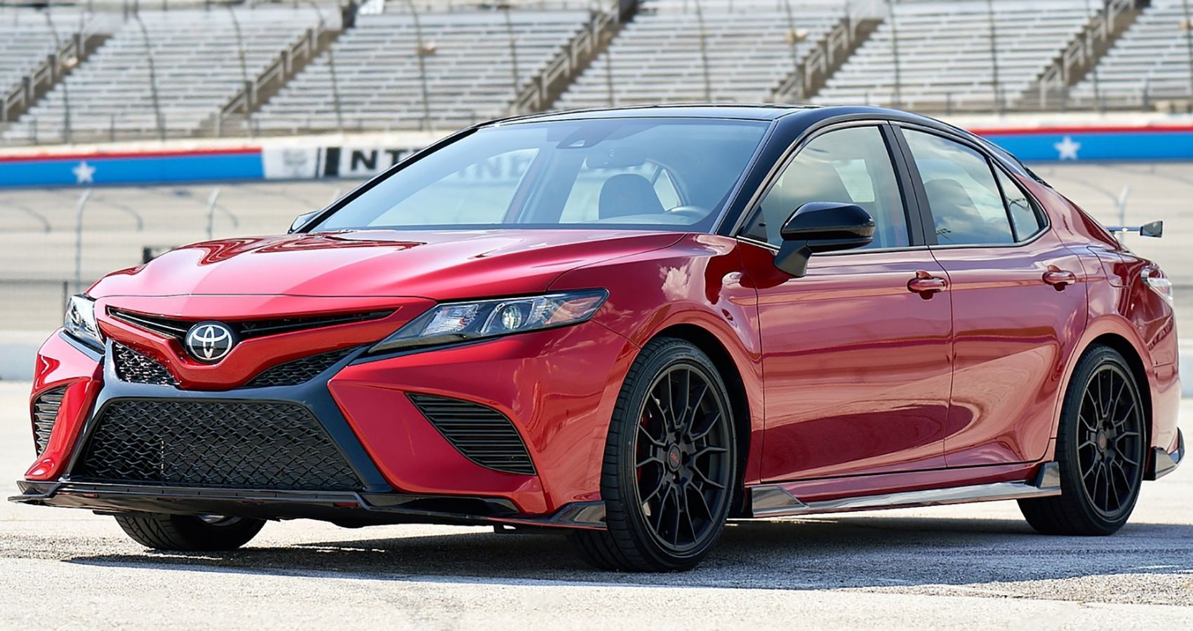2022-toyota-camry-trd-front-angle