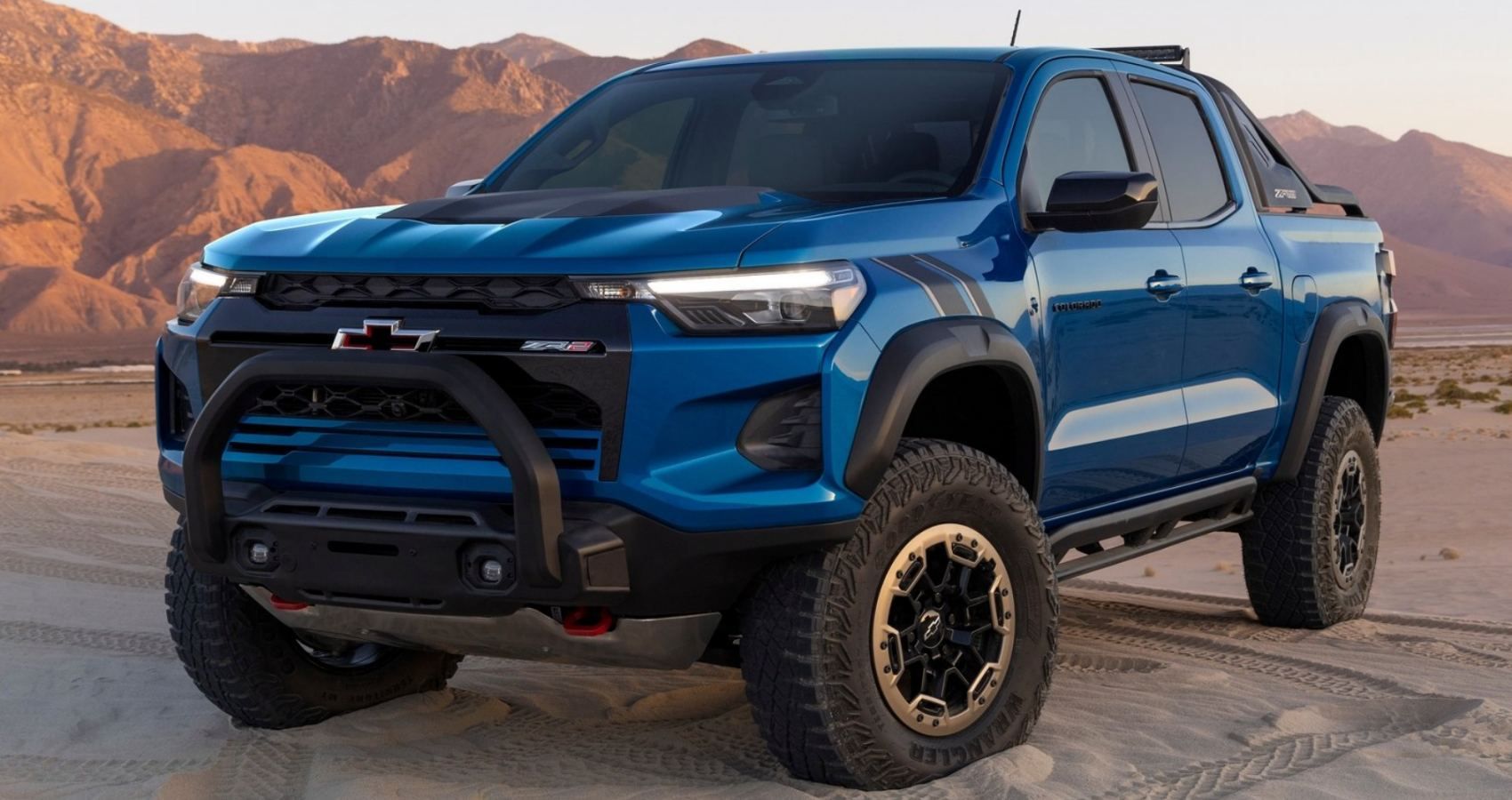 2023 Chevrolet Colorado ZR2 Front Featured