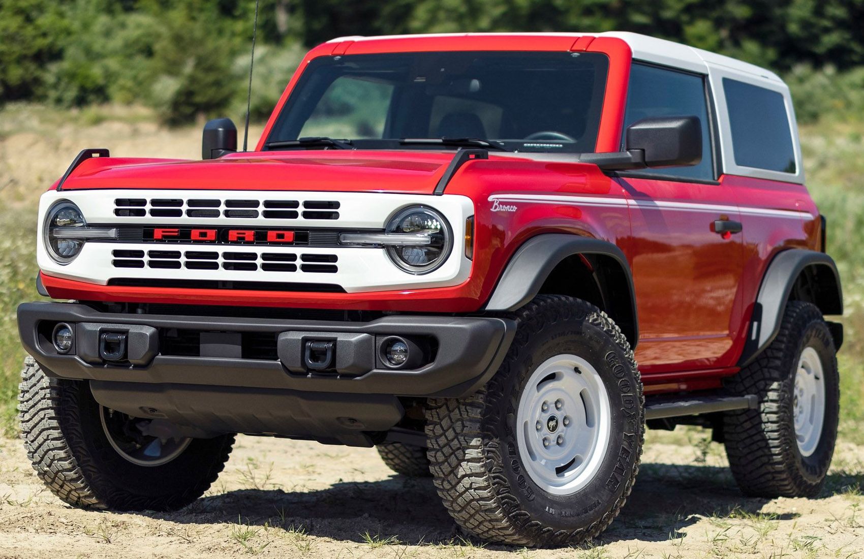Why We Love The New Ford Bronco Heritage Edition