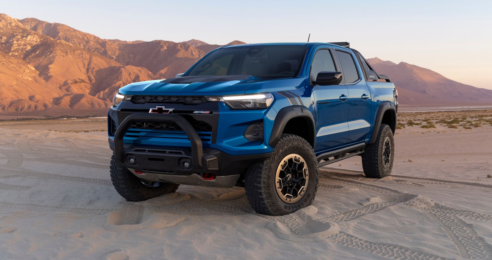 2023 Chevrolet Colorado ZR2  front