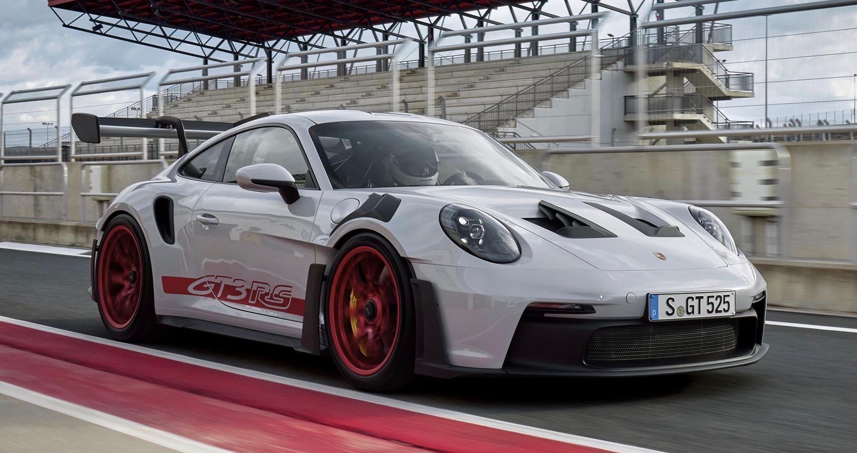 2023 Porsche 911 992 GT3 RS On Track 