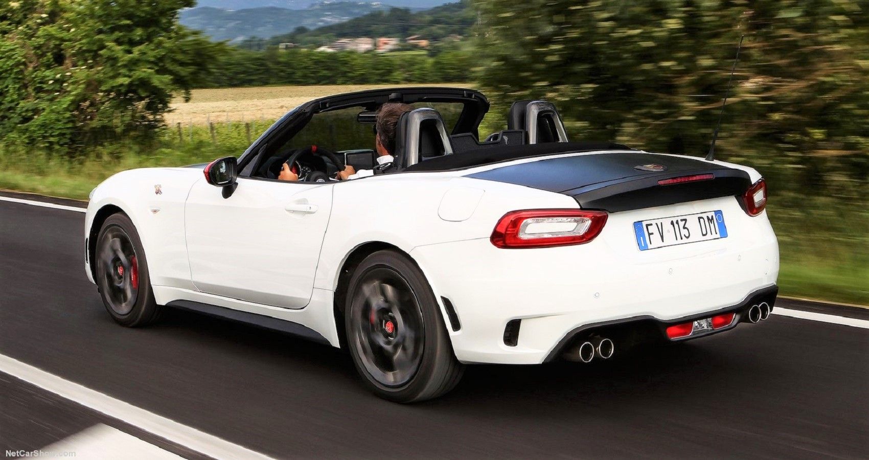 Abarth 124 Spider - rear