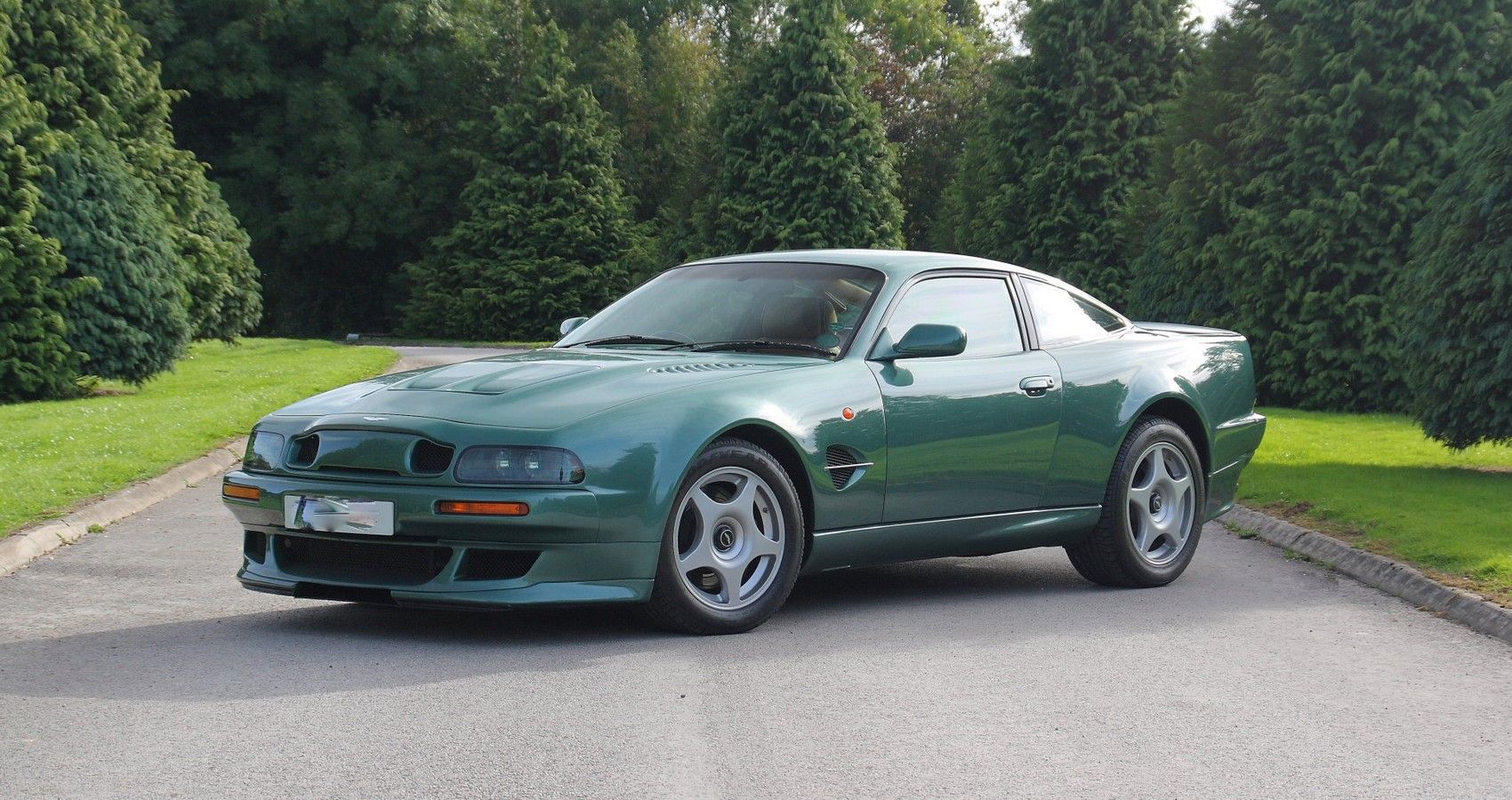 Aston Martin V8 Vantage Le Mans - Front