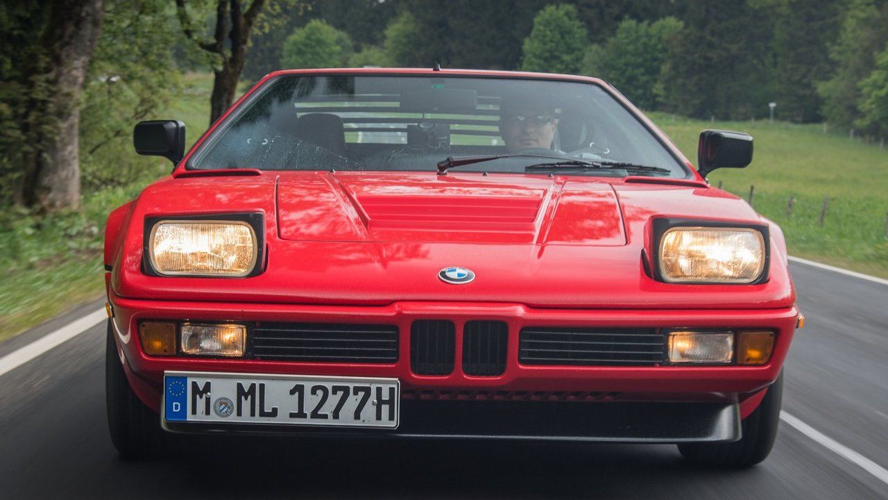 BMW-M1-1979-Head On