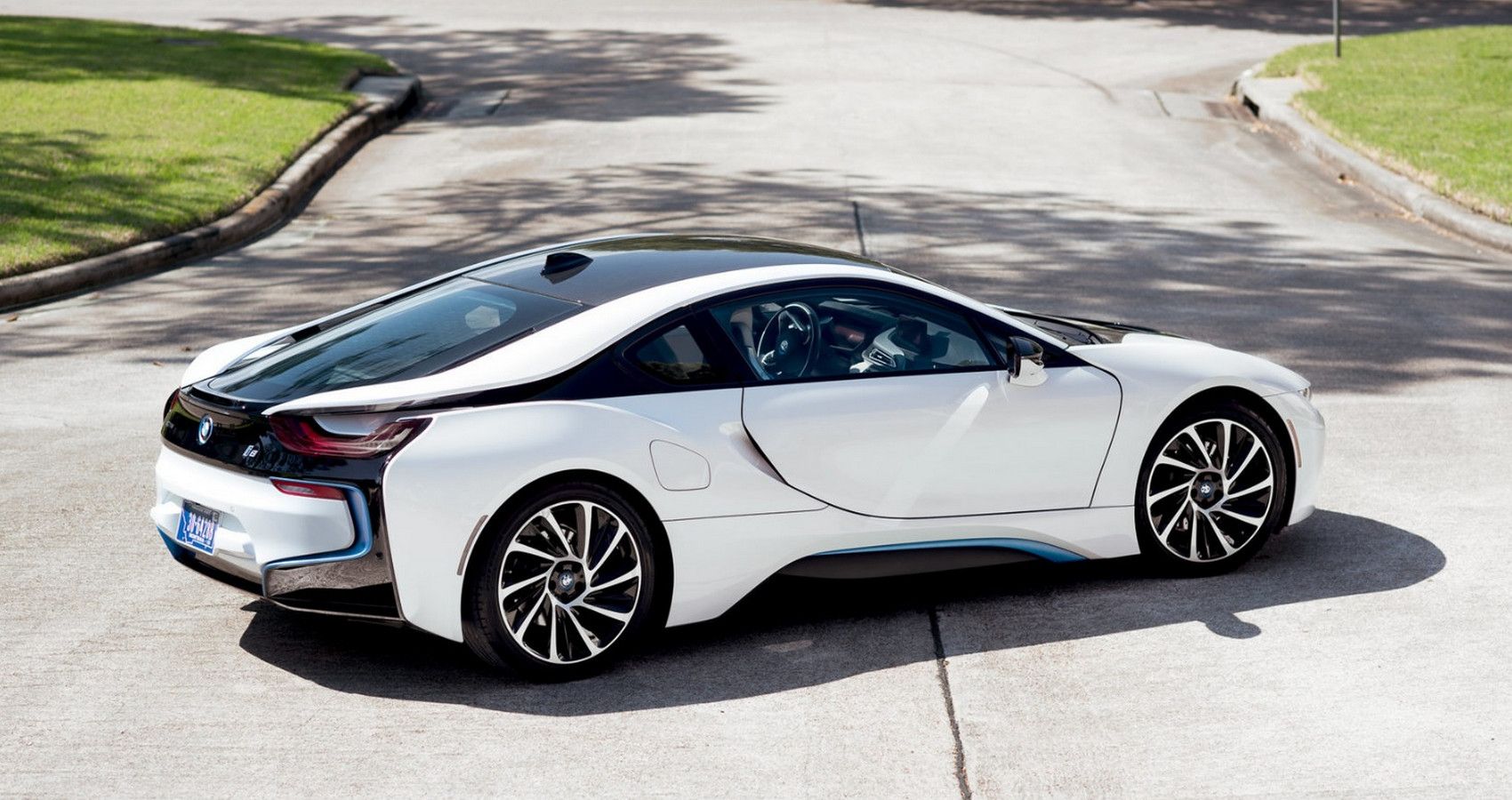 BMW i8 - Rear