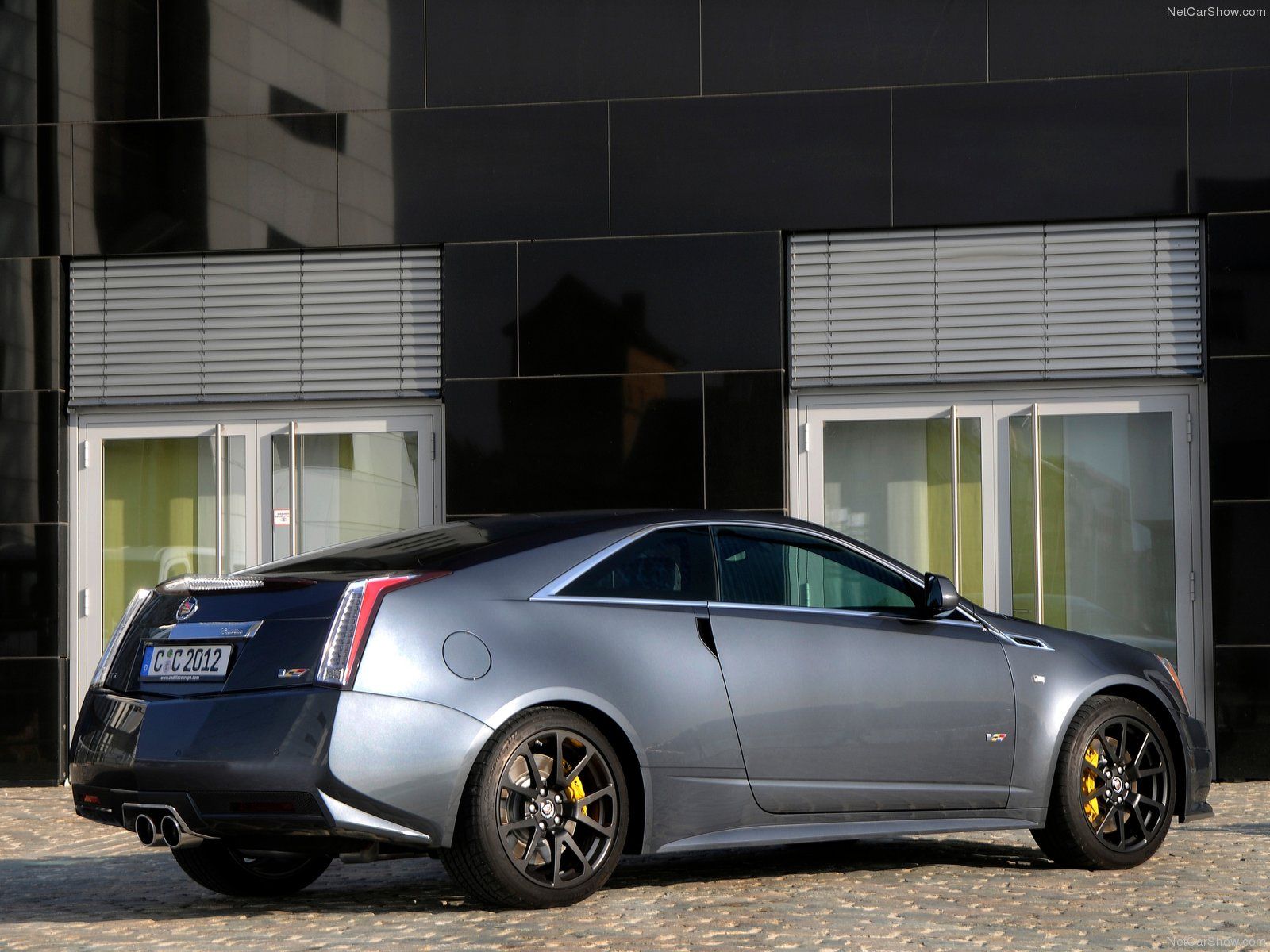 Cadillac CTS-V Coupe 2011