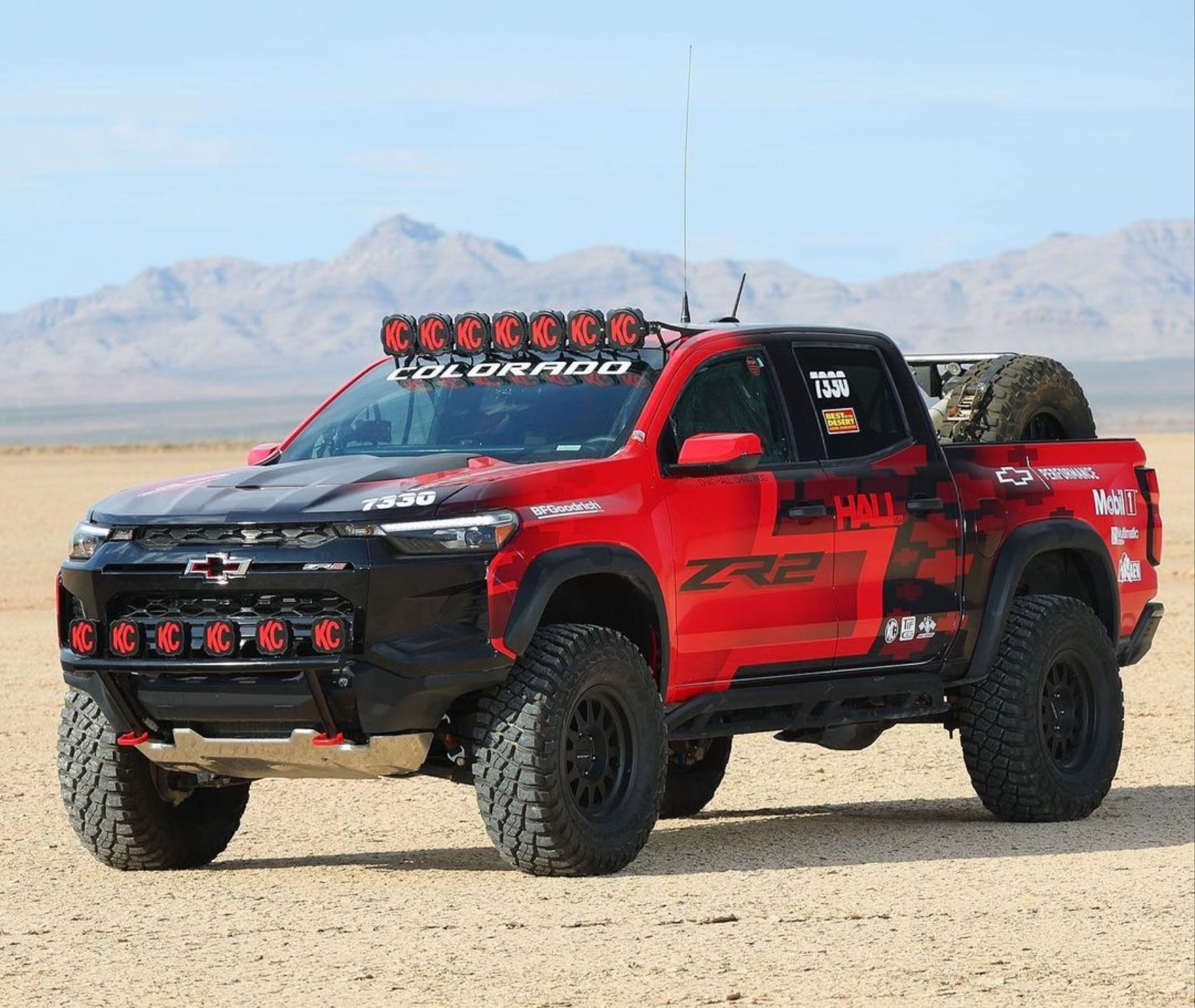 The New Chevrolet Colorado ZR2 Pickup Now Has A Hardcore Racing Model