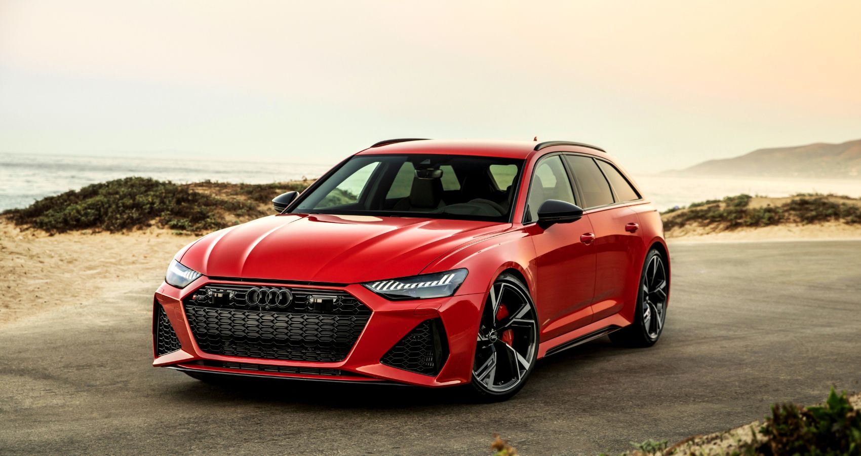 Audi RS6 Avant Tango Red Metallic Exteior 