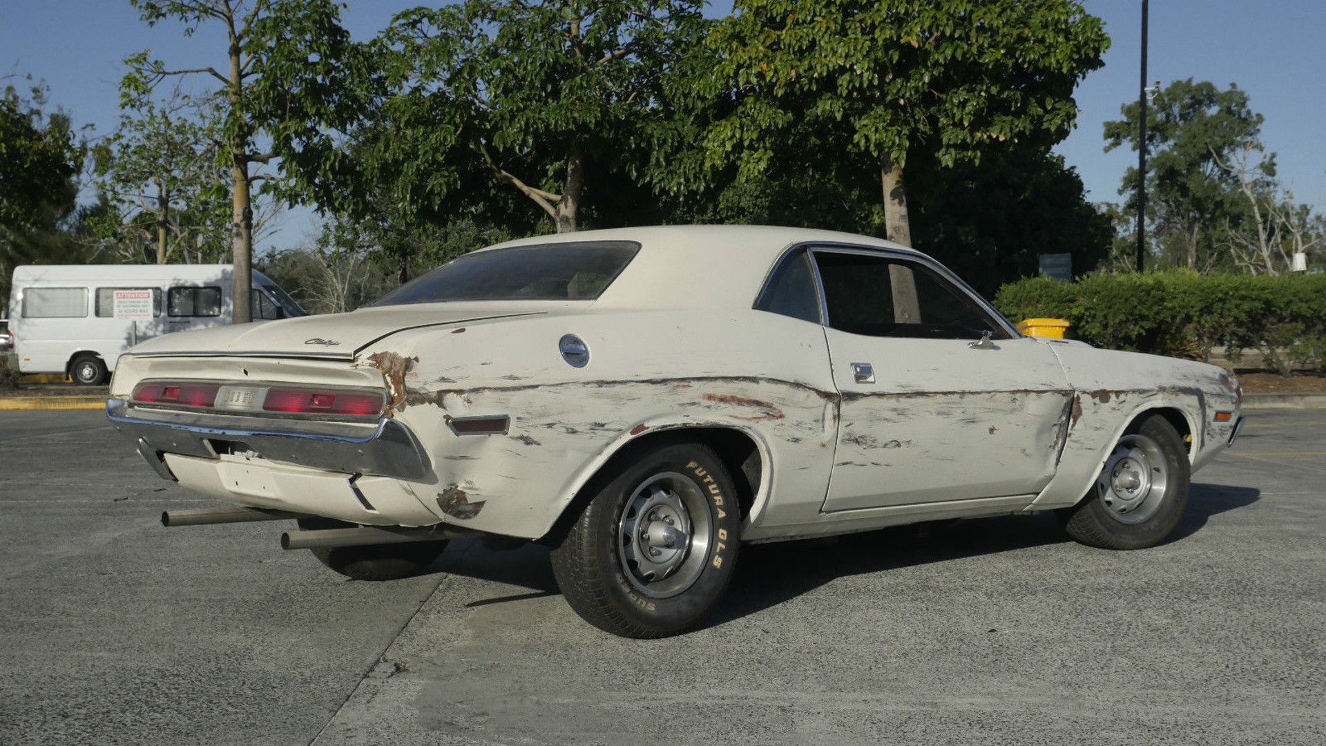 9 Things Most Gearheads Didn't Know About The White Dodge Challenger From Death  Proof