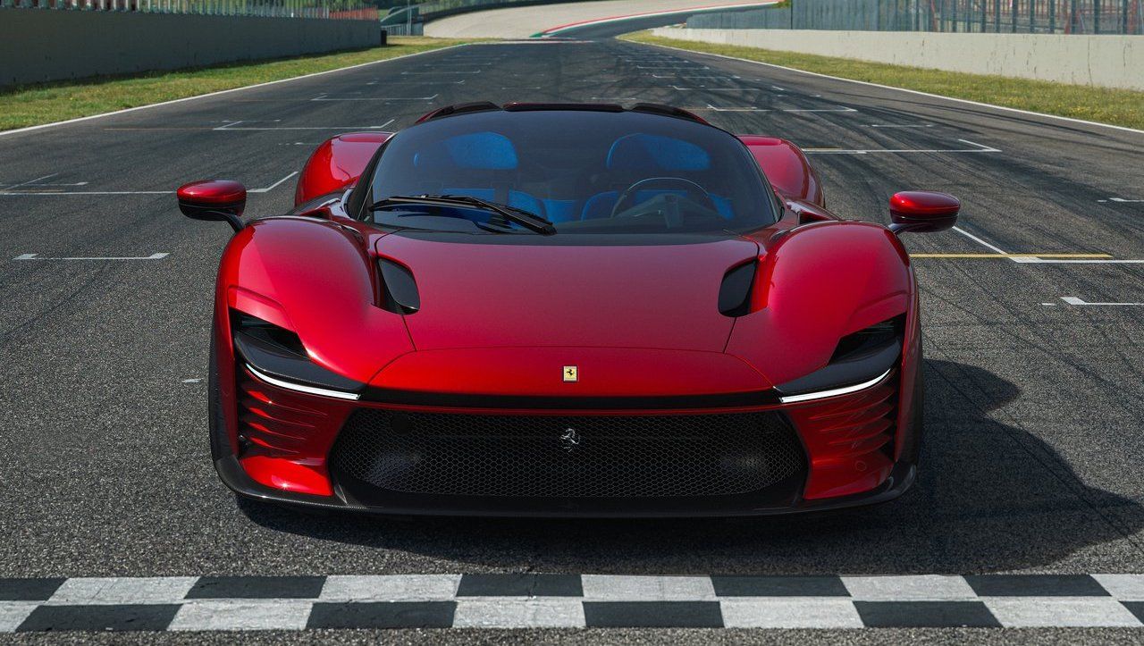 Ferrari-Daytona_SP3-On Track