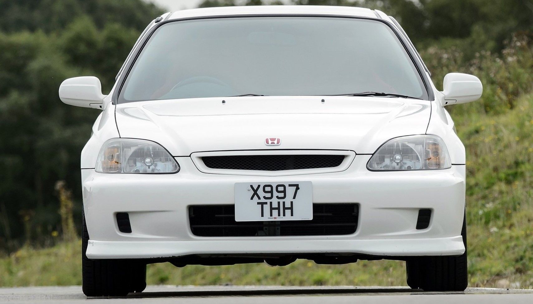 Gen-1 Honda Civic Type-R front view