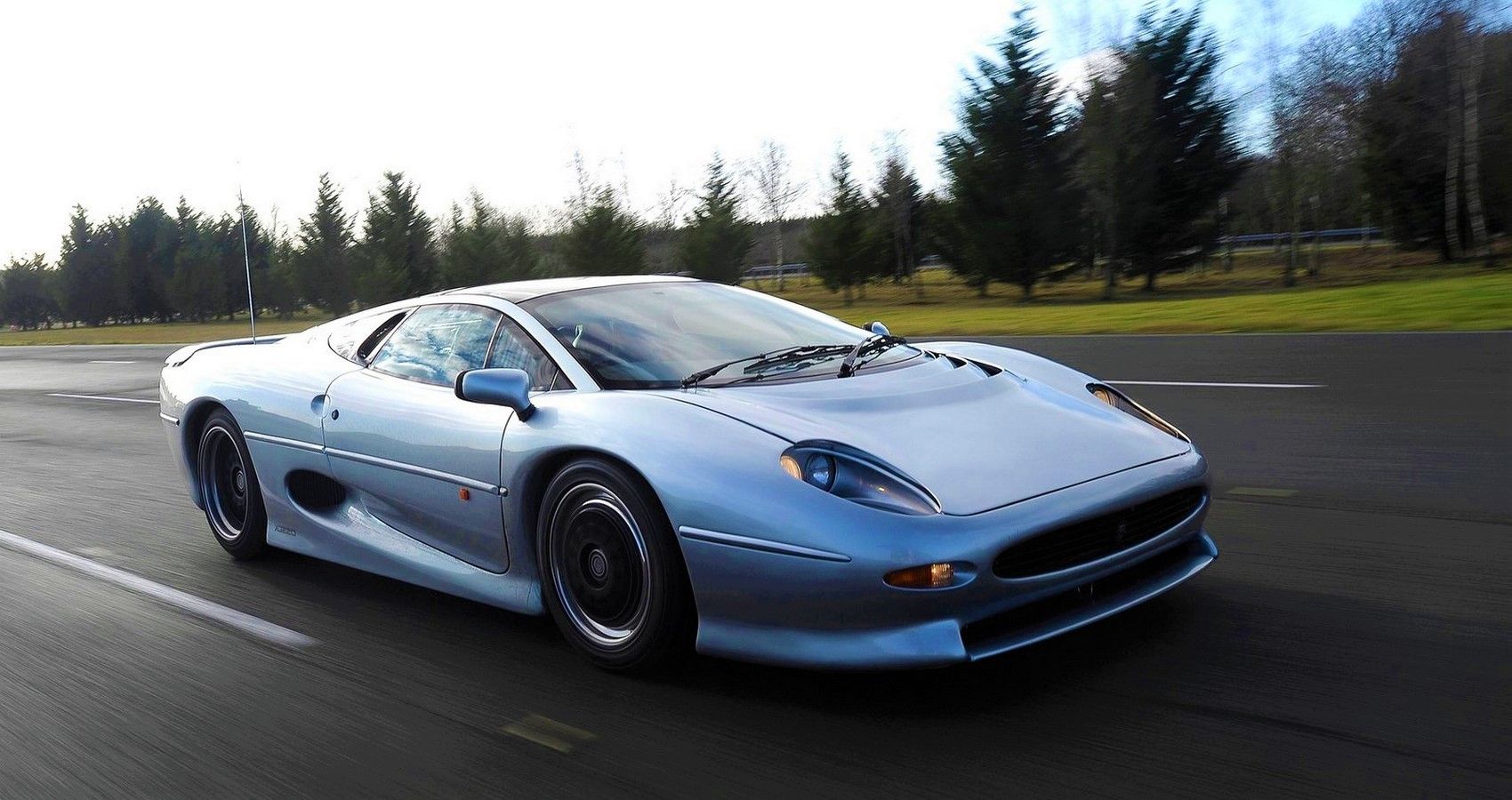 This Is Why The Super-Rare Jaguar XJ220 Is A Collector’s Dream
