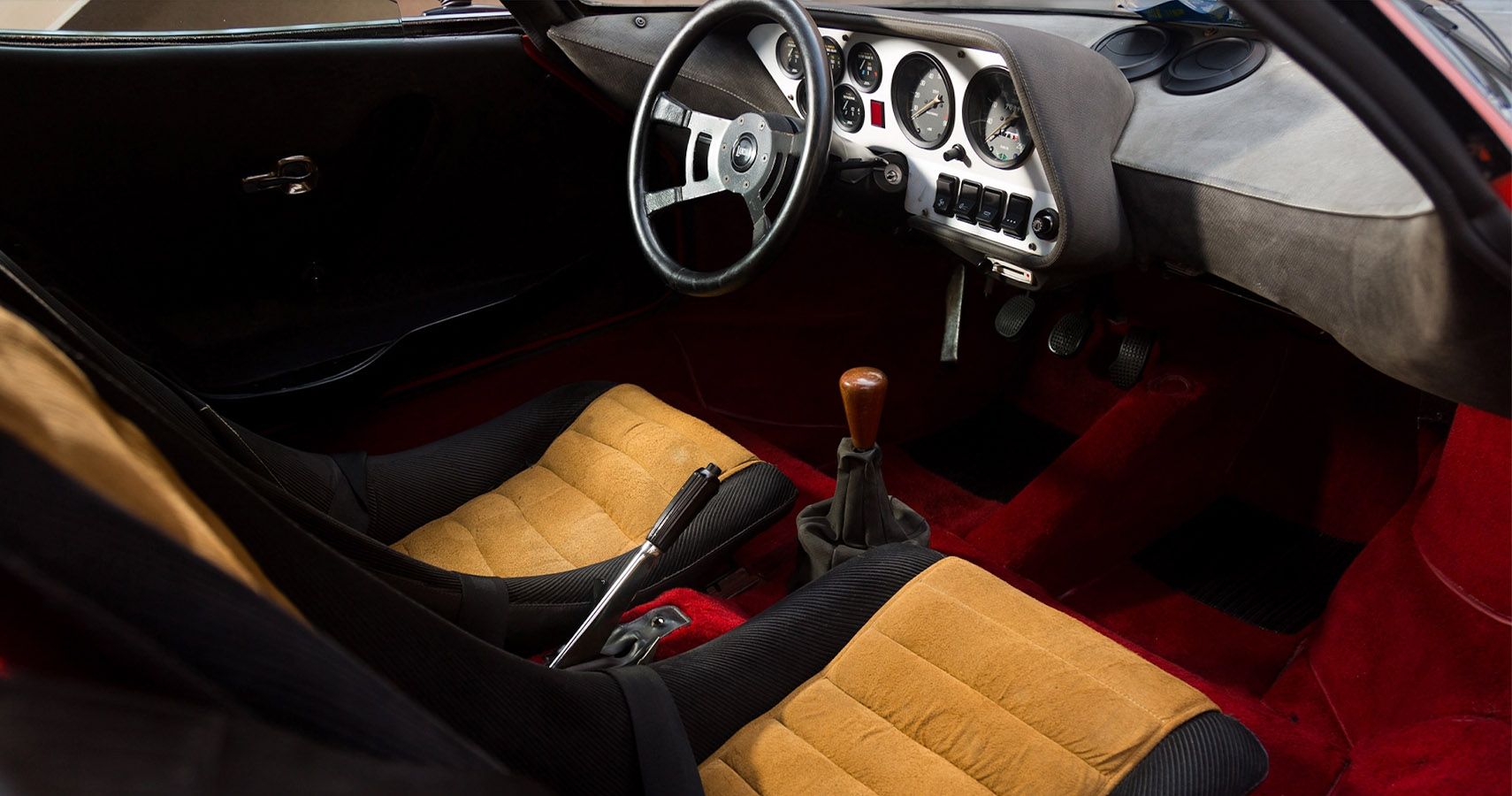 Lancia HF Stratos Interior