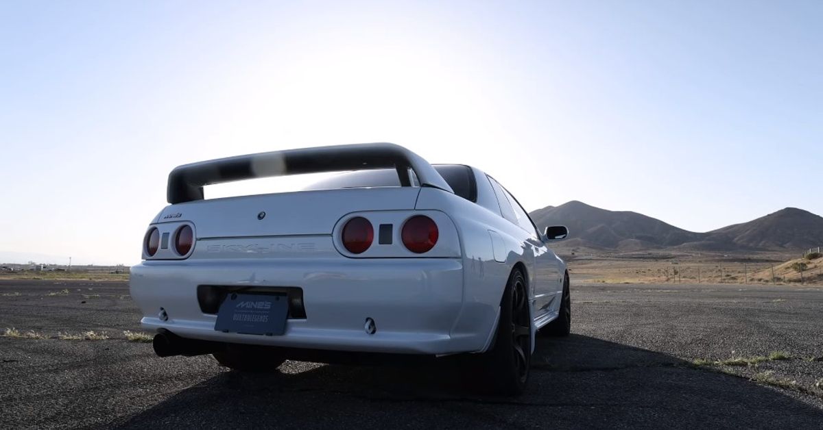 IG3017 Nissan Skyline GT-R Mine's (R32) White – ignition model