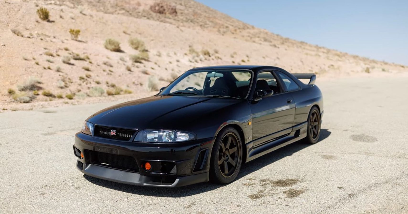Larry Chen YouTube Channel Tommy F Yeah's R33 GT-R front side view