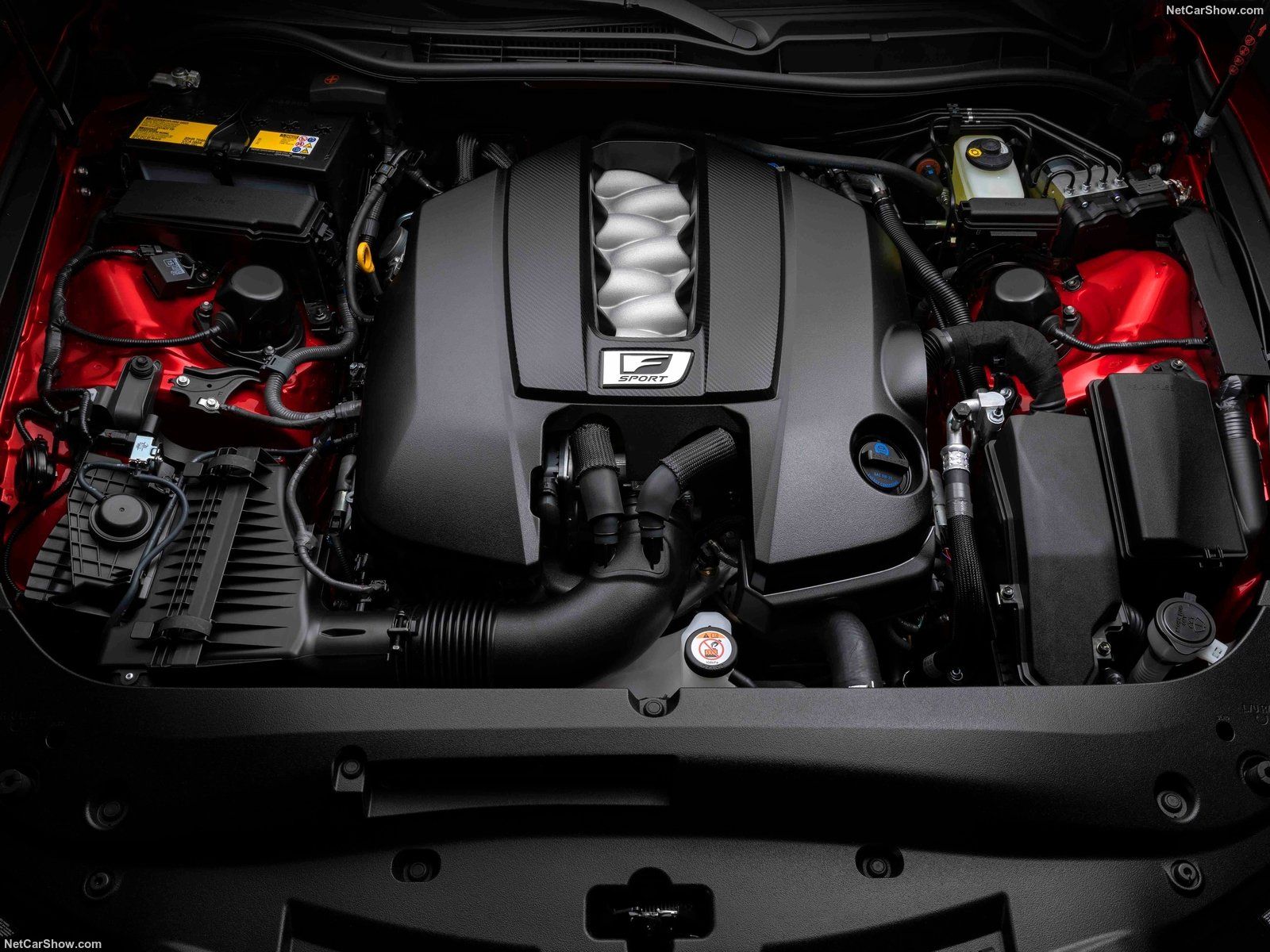 Lexus IS 500 F Sport Performance Engine