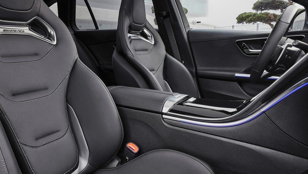 Mercedes-Benz-C43_AMG_Estate-2023-Front Seats