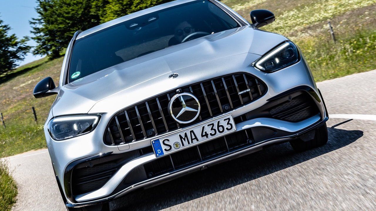 Mercedes-Benz C43_AMG_Estate 2023 grille