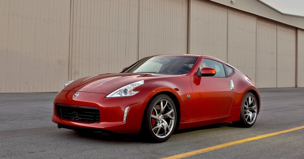 Nissan 370Z, red, front quarter view