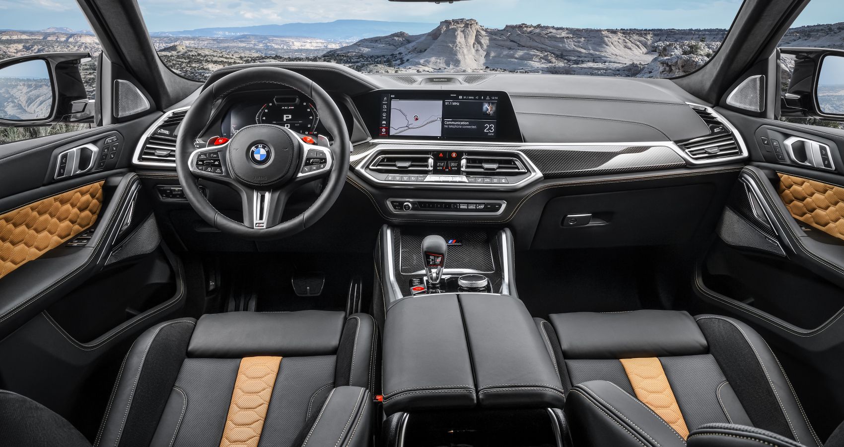 Beautfully crafted cabin of 2022 BMW X6 M Inteior 