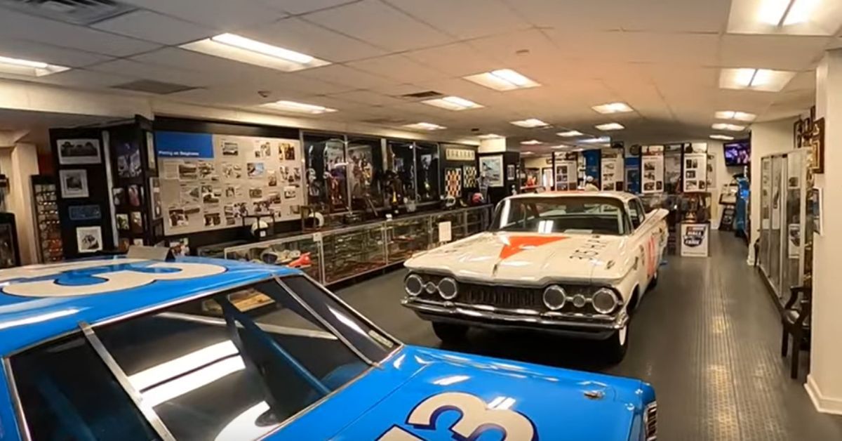 Take An Exclusive Tour Of The Awesome Richard Petty Museum With His ...