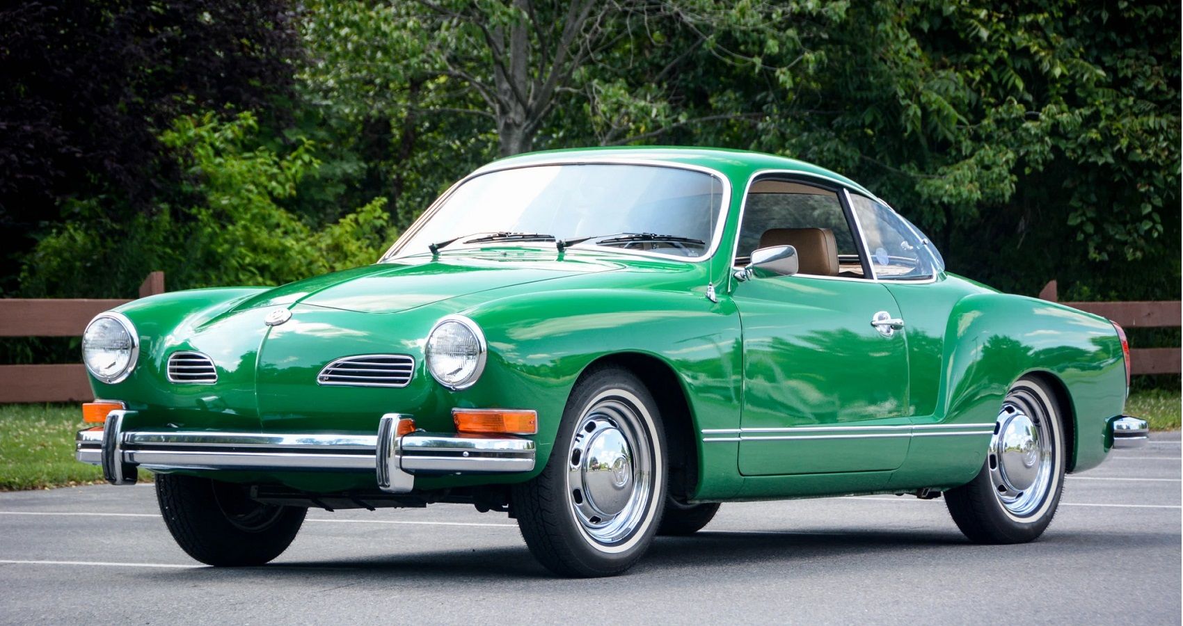 VW Karmann Ghia - Front
