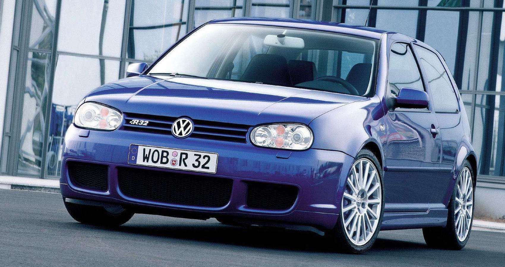 Volkswagen-Golf_R32-2002-Feature