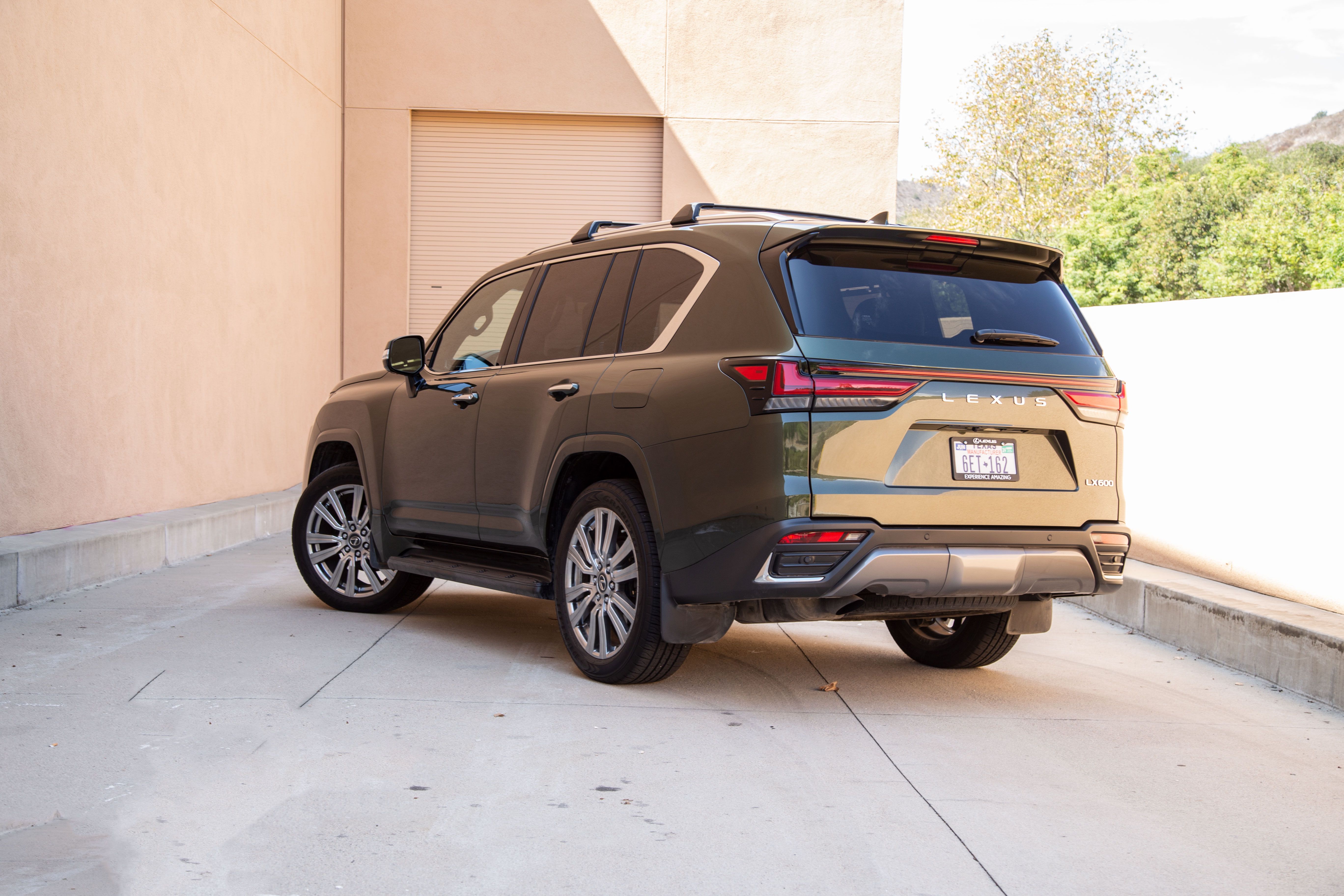 2022 Lexus LX 600 Ultra Premium сзади