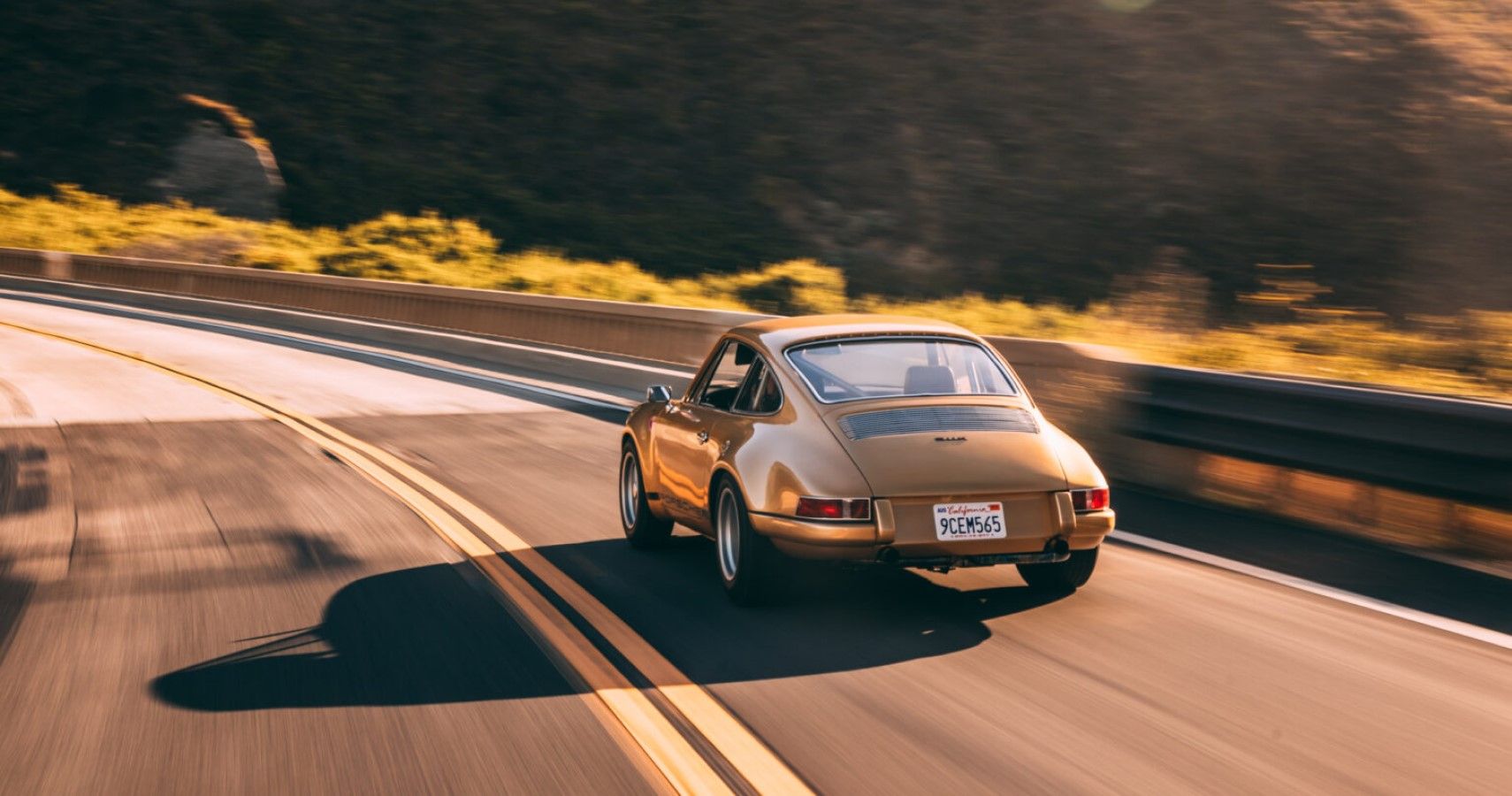 Tuthill Porsche 911K rear third quarter accelerating view