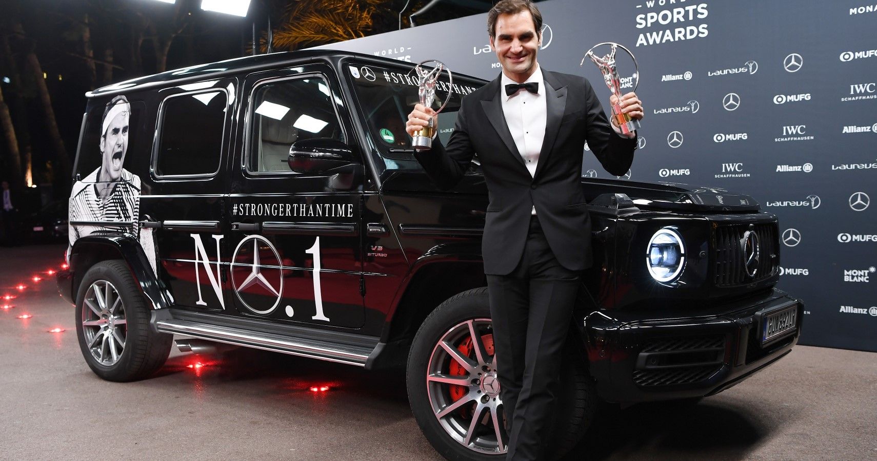 Roger Federer with the Mercedes-AMG G63