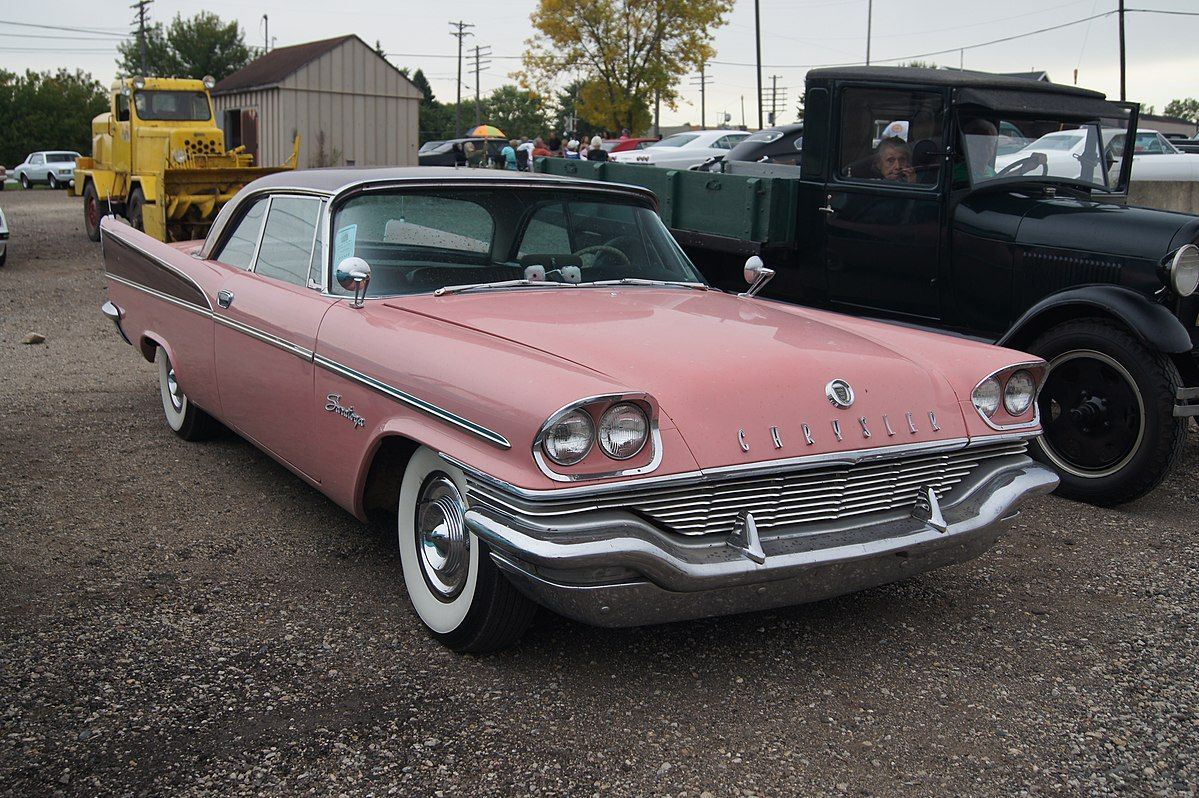 1957_Chrysler_Saratoga