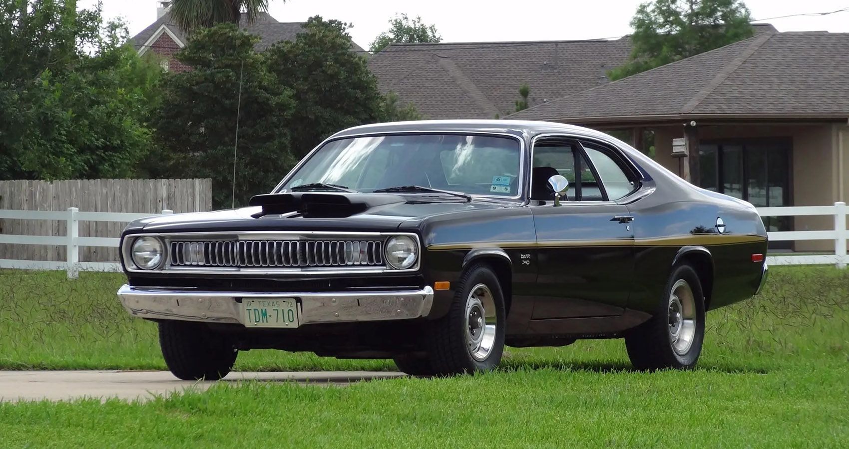 1972-plymouth-duster-exterior-front-angle