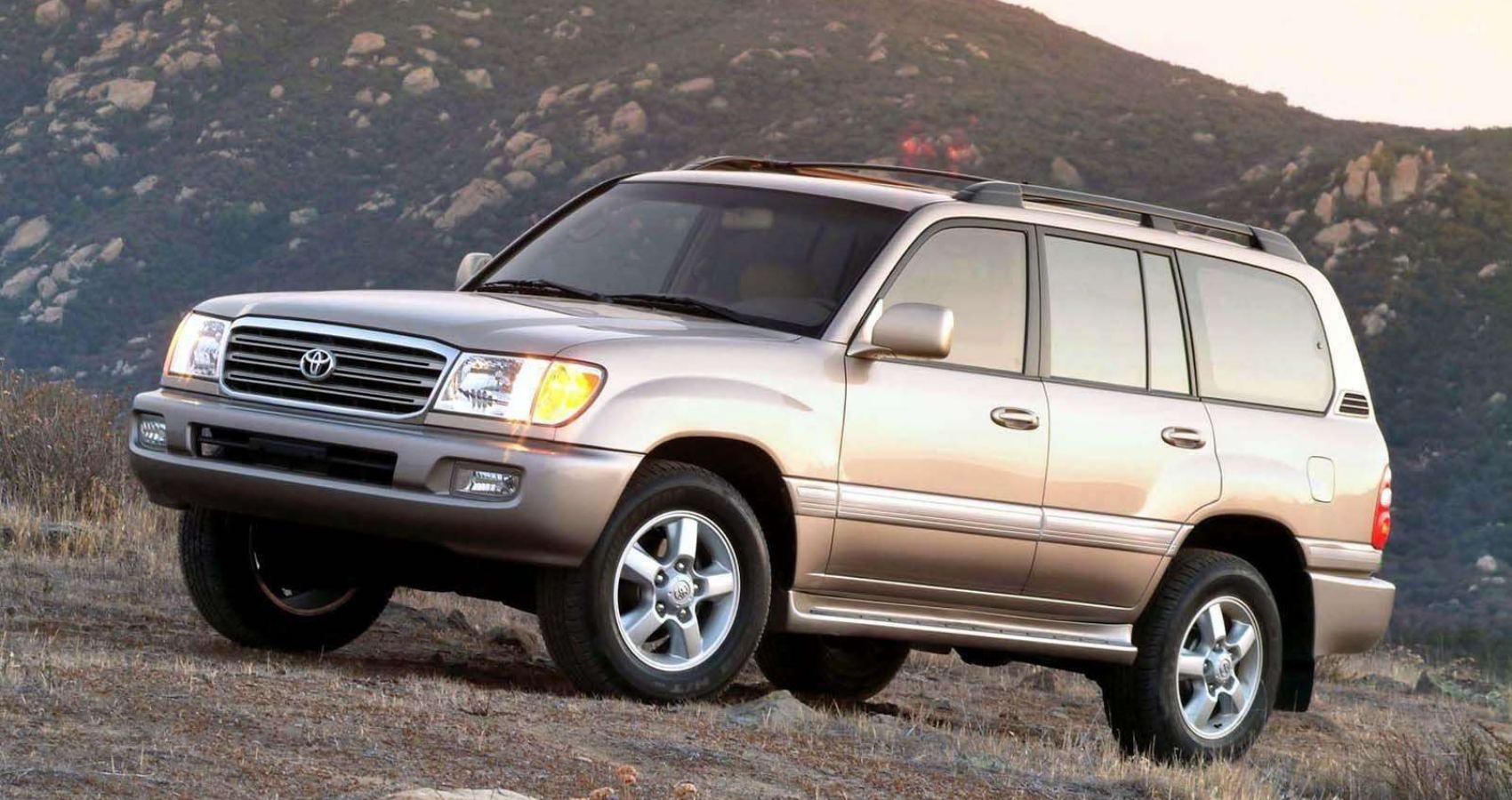 2003 Toyota Land Cruiser 100 Series Front Profile Featured