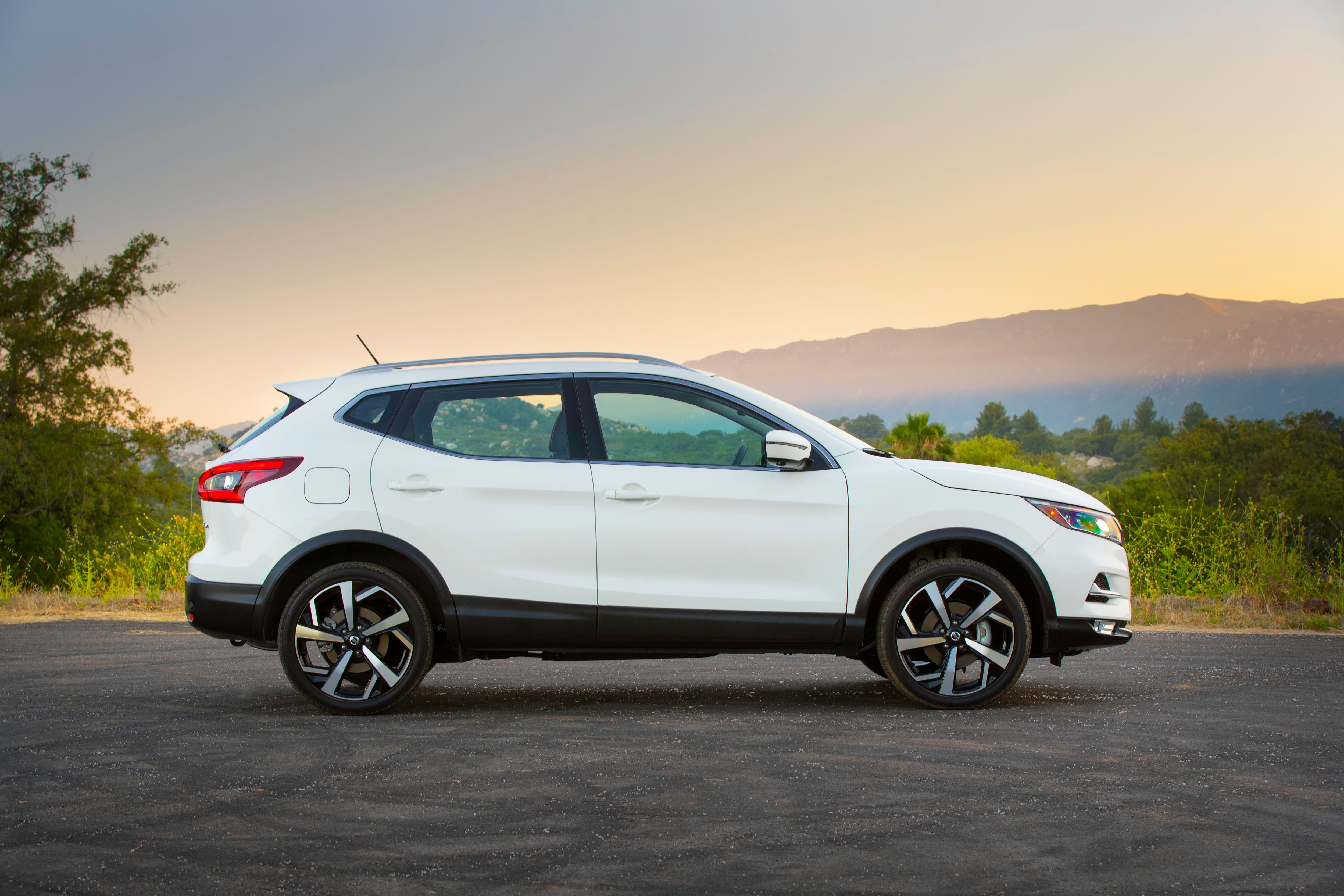 Here's What Makes The 2022 Nissan Rogue Sport One Of The Safest Cars In