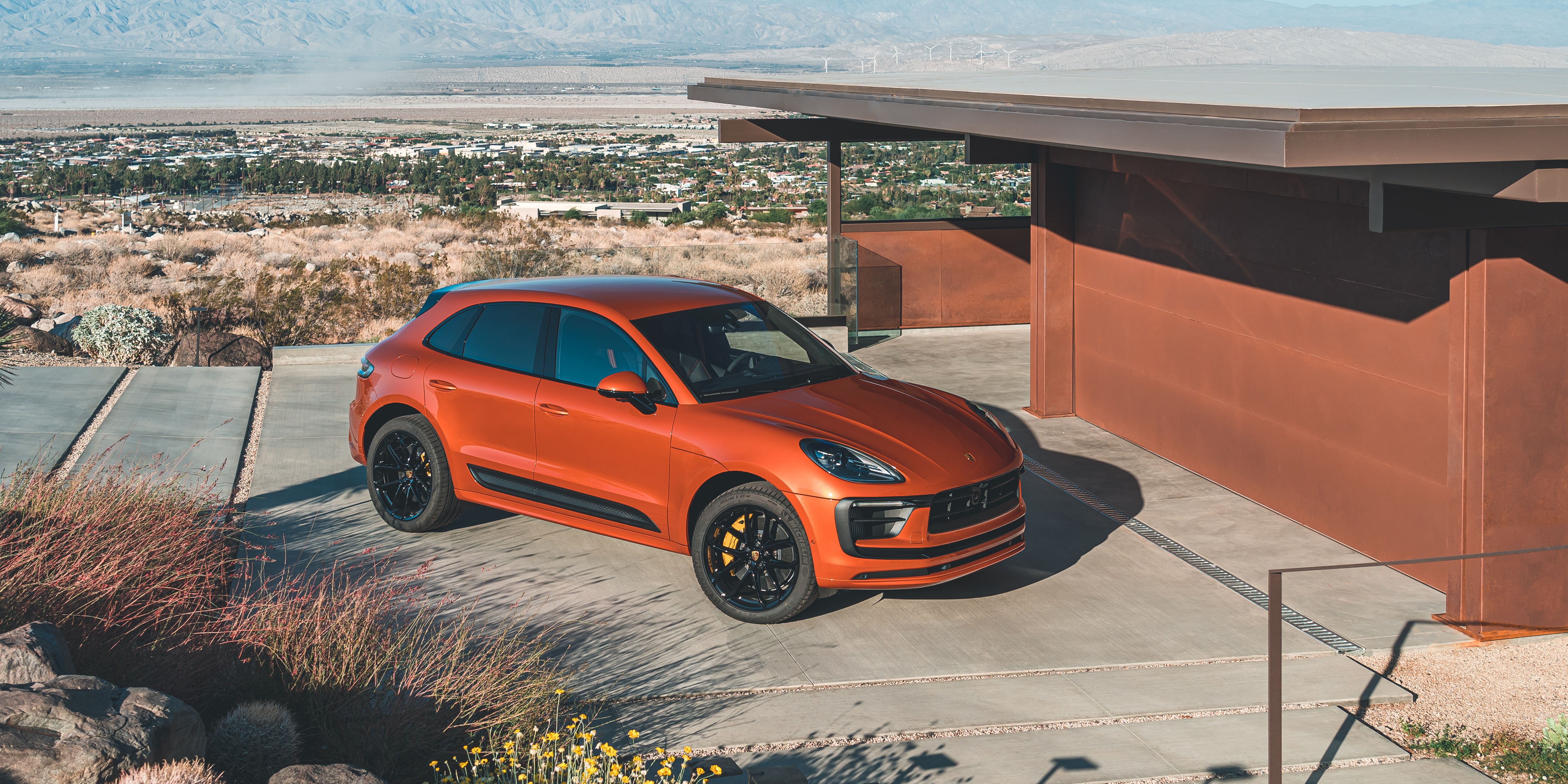 2021 Porsche Macan S Cropped