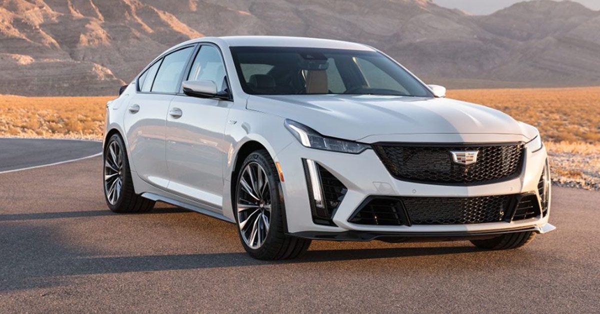 White 2022- Cadillac -CT5-V-Blackwing on track