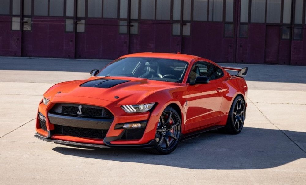 Front/side view of the 2022 Ford Mustang Shelby GT500