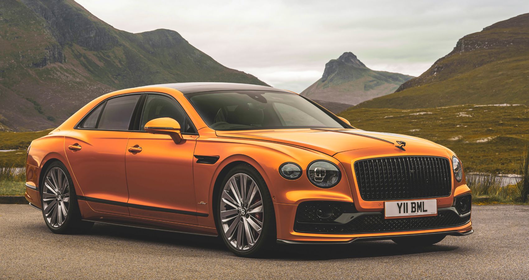 2023 Bentley Flying Spur Speed Exterior Front Three-Quarter View