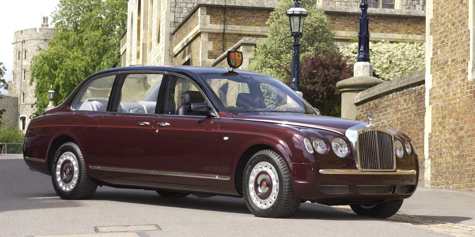 Her MajestyThe Queen's Limousine Bentley Mulliner