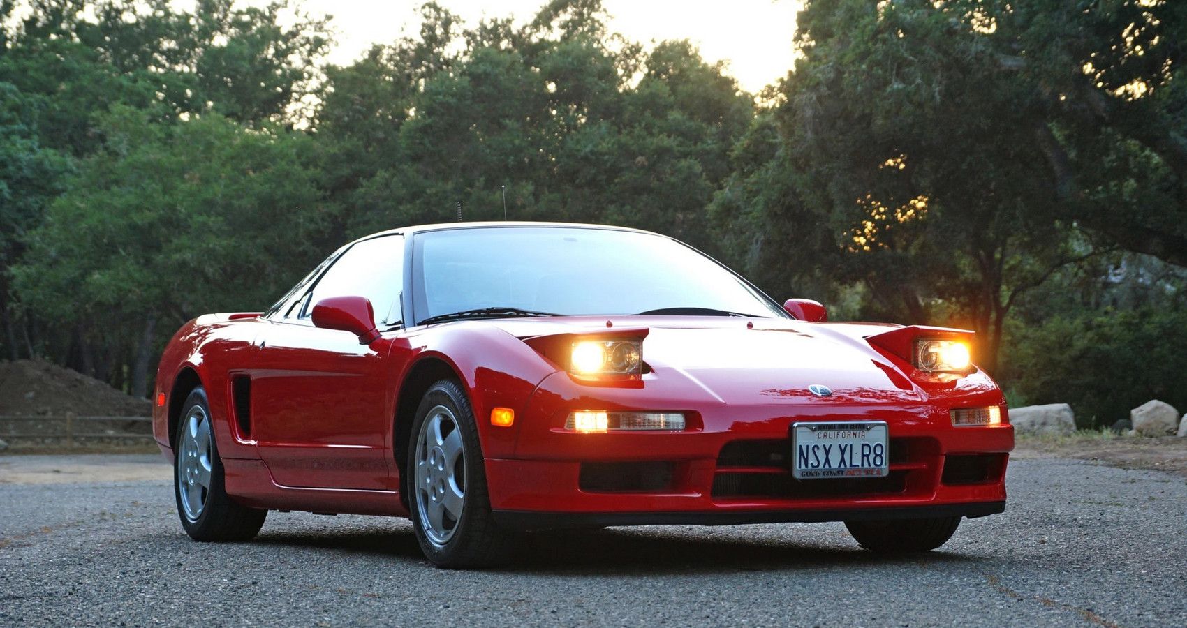 Acura NSX - Front