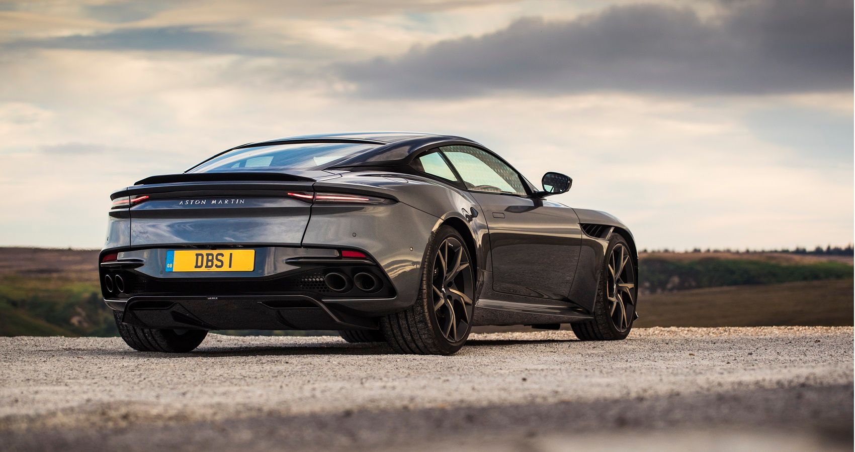 Aston Martin DBS Superleggera - Rear