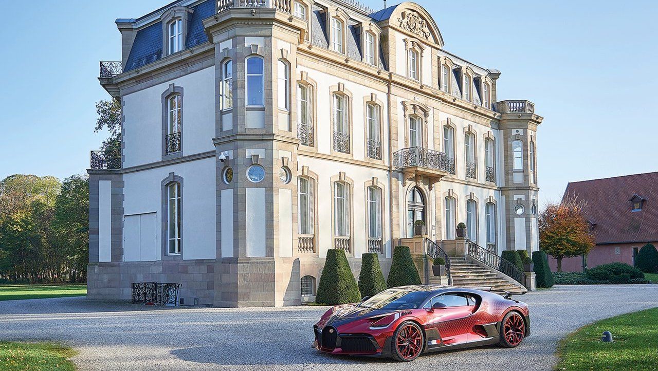 Bugatti-Divo_Lady_Bug-2020-Chateau