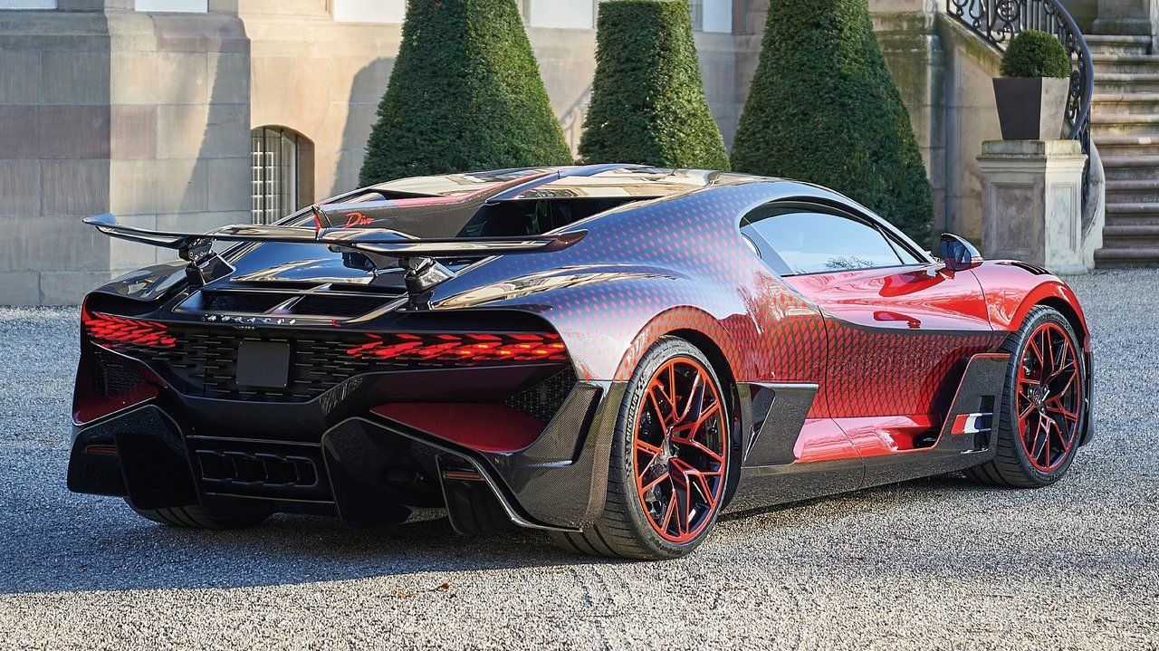 Bugatti-Divo_Lady_Bug-2020-Rear Wing