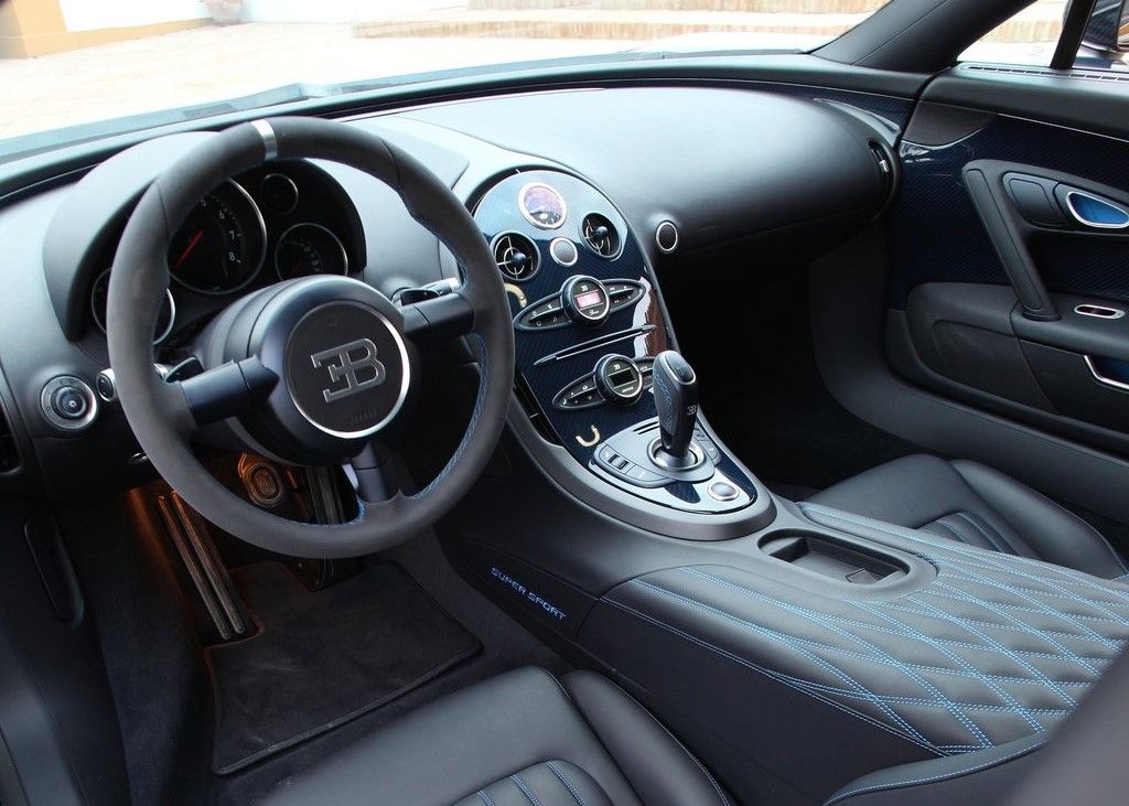 Bugatti-Veyron_Super_Sport-Interior