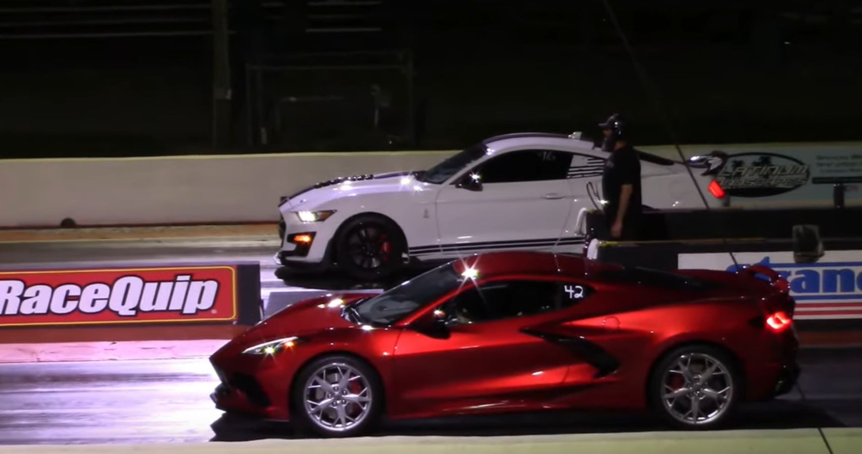 C8 Chevrolet Corvette Stingray vs Ford Mustang Shelby GT500 Drag Race 