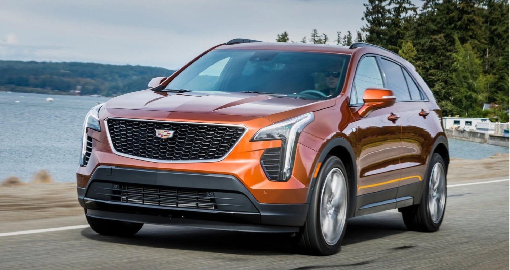 Cadillac XT4 - Front